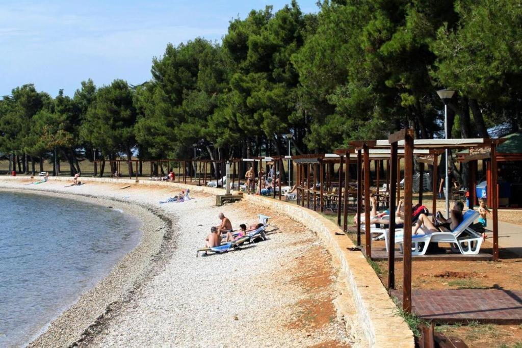 Apartman Oliver Novigrad Istria Exterior foto